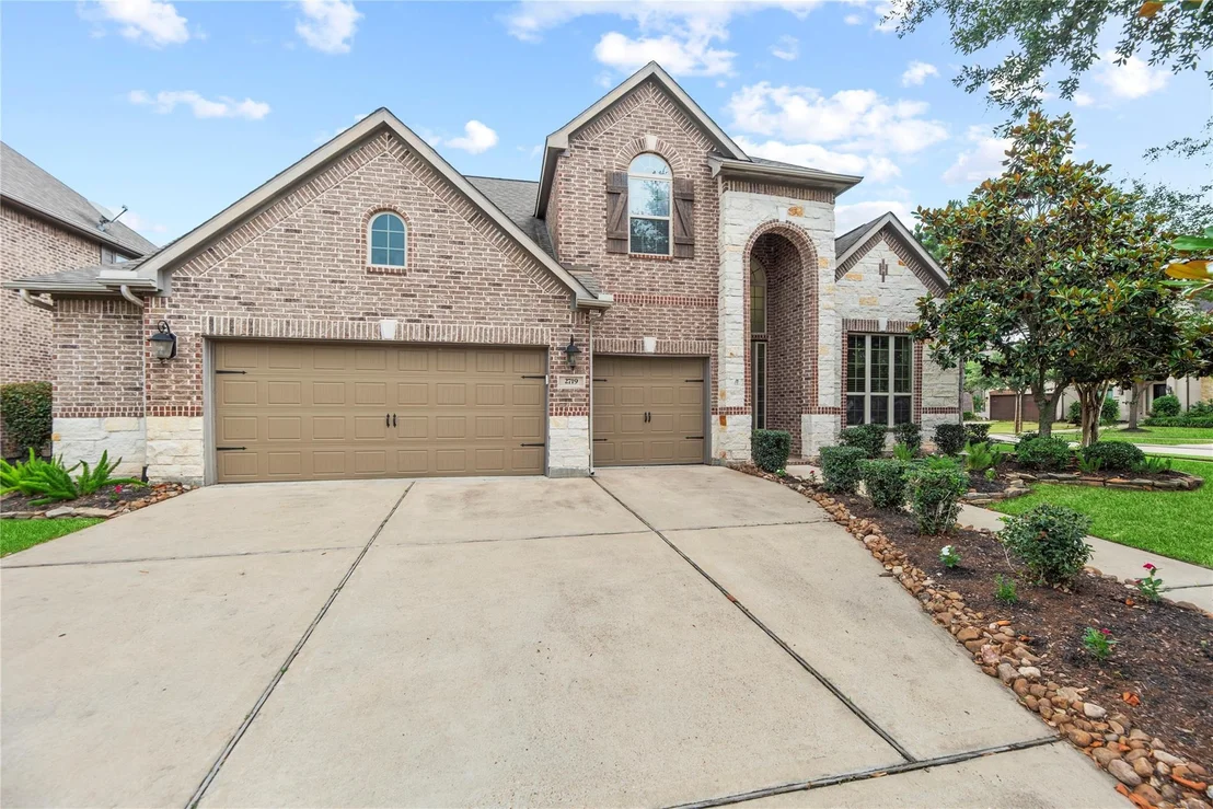 Photo of 2719 Indigo Manor Lane