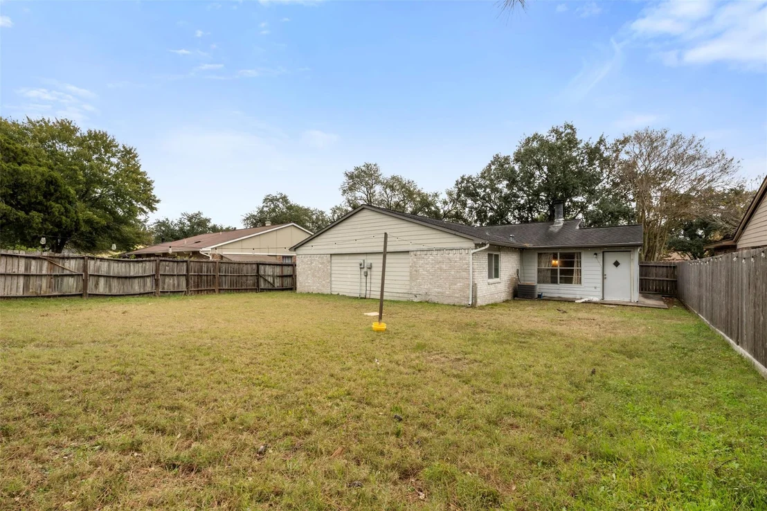 Photo of 6631 Langham Way