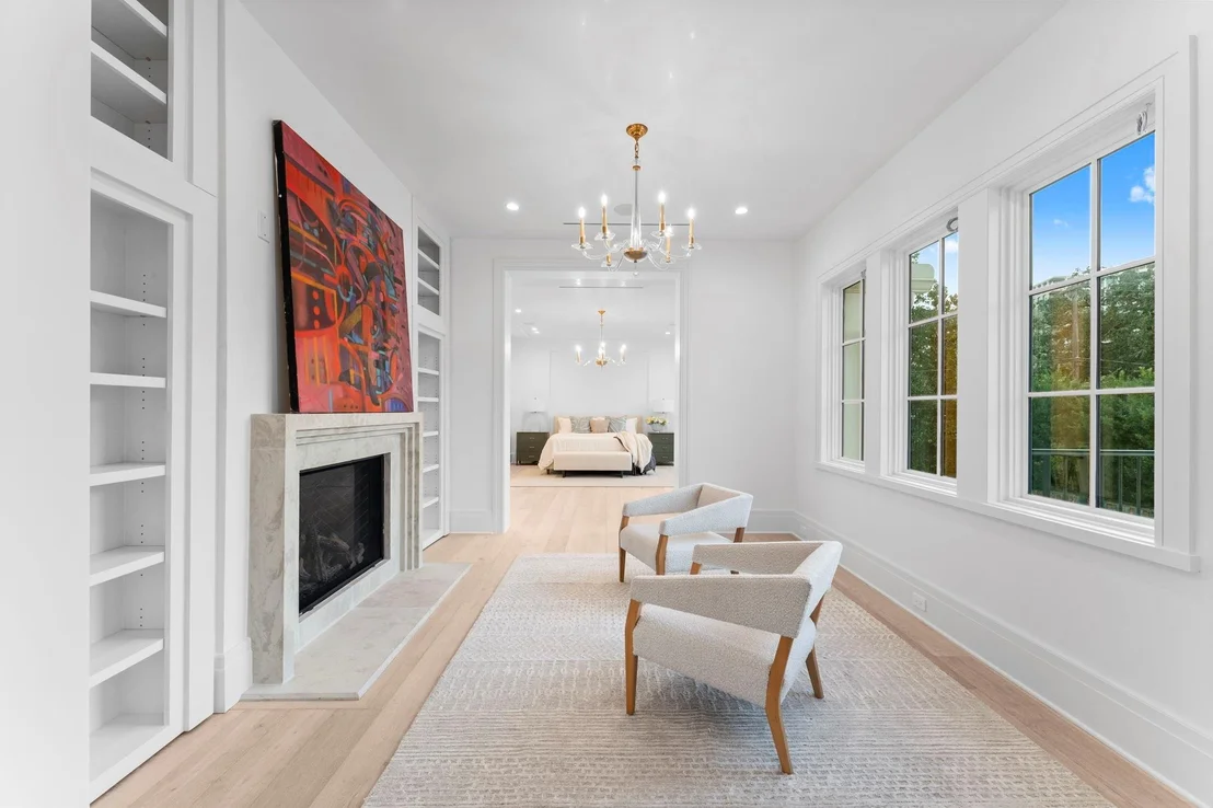 Photo of 3653 Chevy Chase Drive