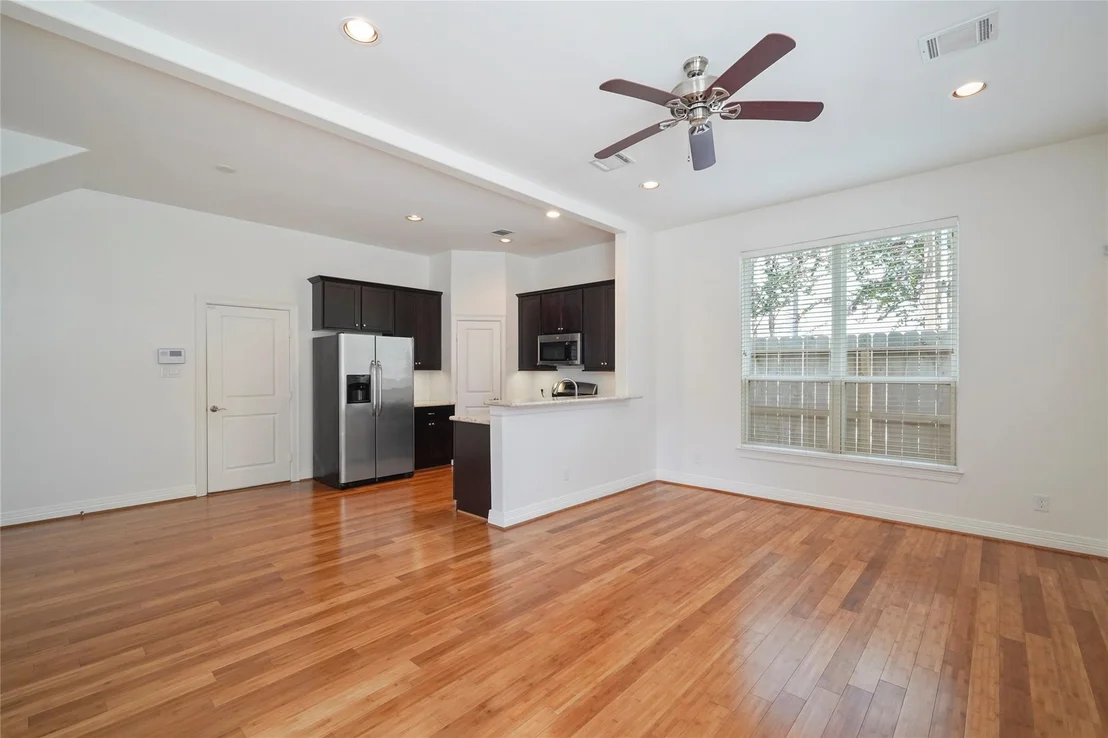 Photo of 724 Link Road