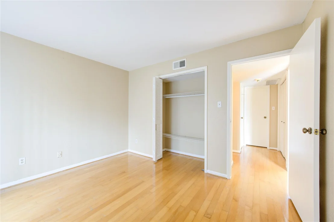 Photo of Unit 21 at 3055 Walnut Bend Lane