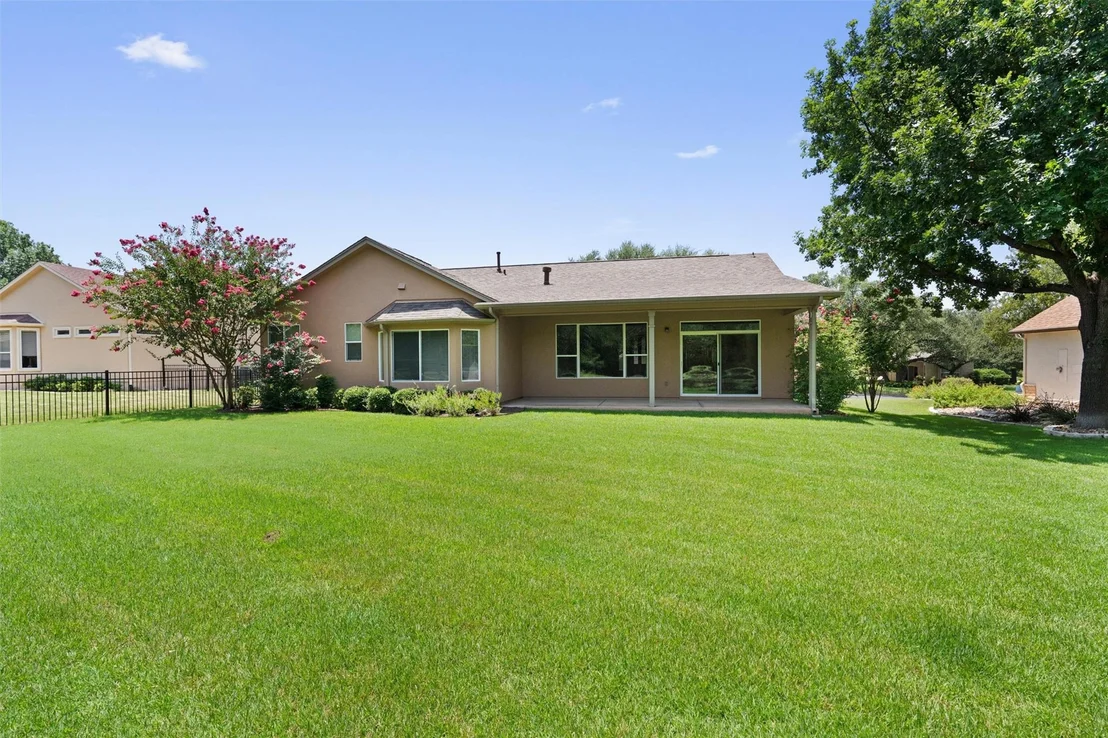Photo of 103 Brooks Circle