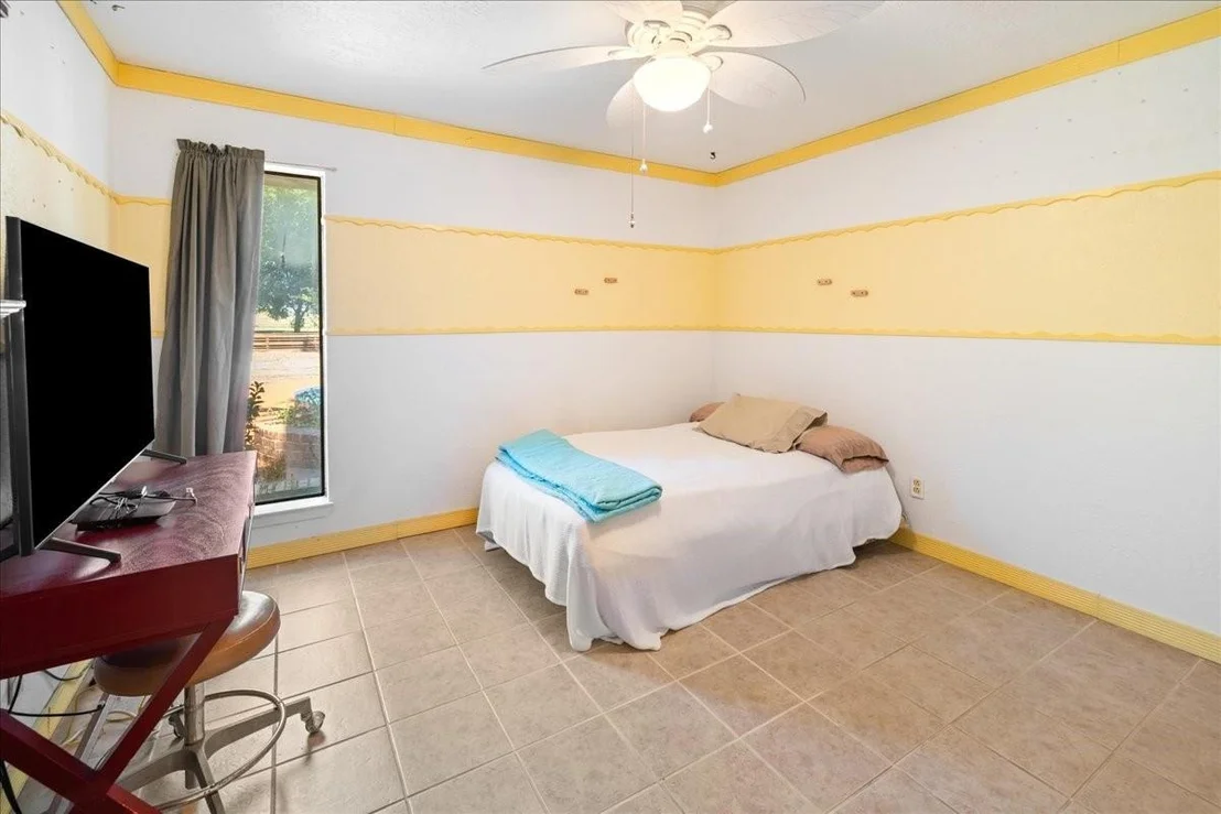 Photo of 642 Meadow Lane