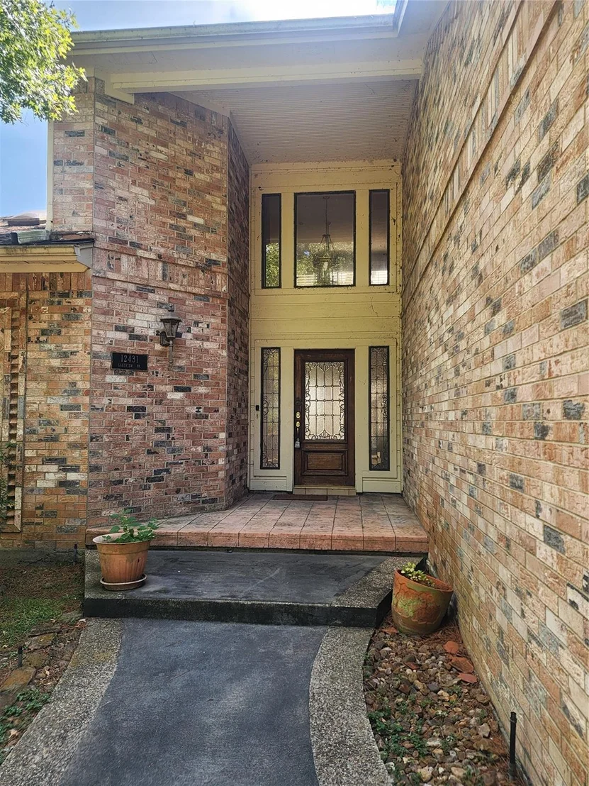 Photo of 12431 Lakeview Drive
