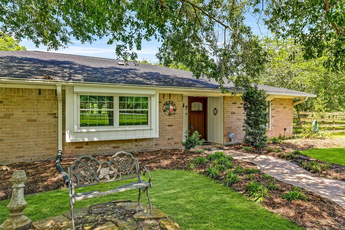 Photo of 13320 County Road 184