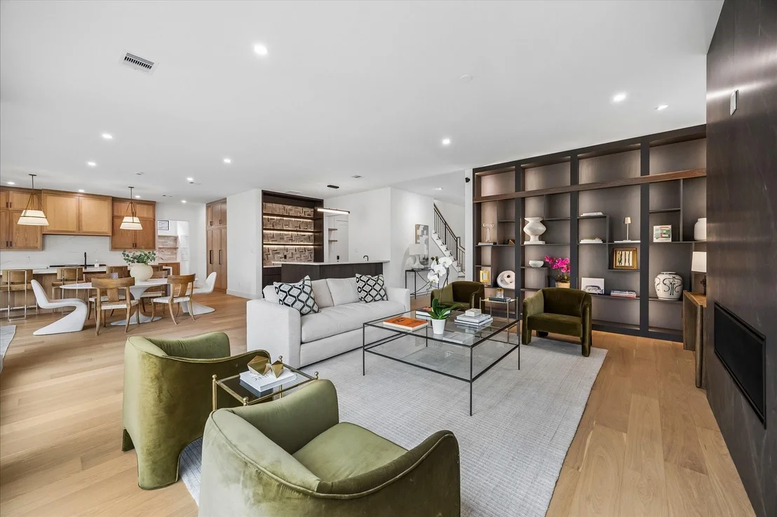 Photo of 6213 Overbrook Lane
