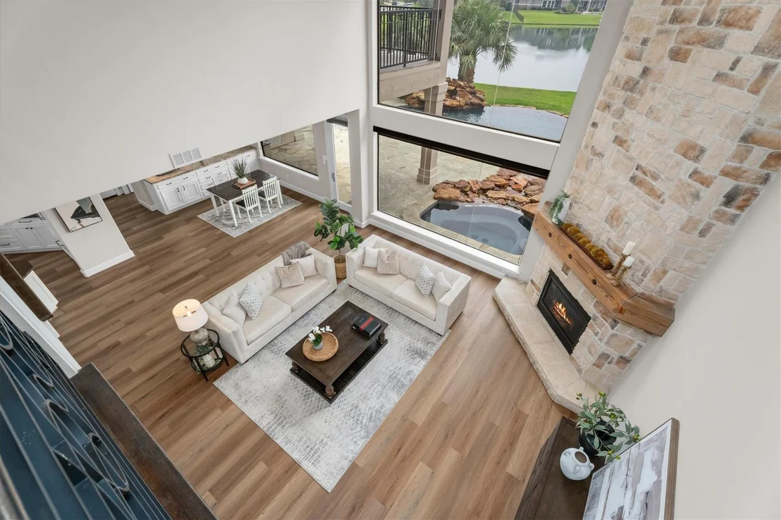 Photo of 15307 Hilltop View Drive