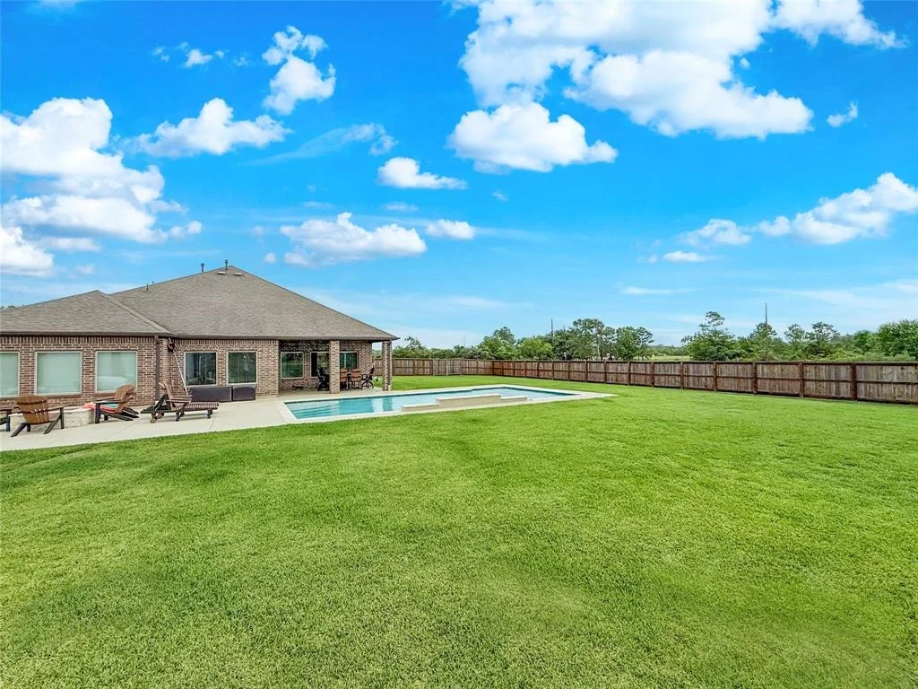 Photo of 5008 Dubuque Parkway