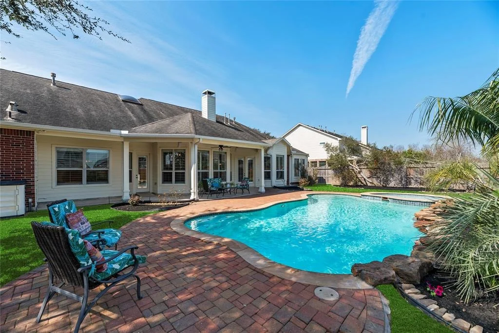 Photo of 1111 Lake Grayson Drive
