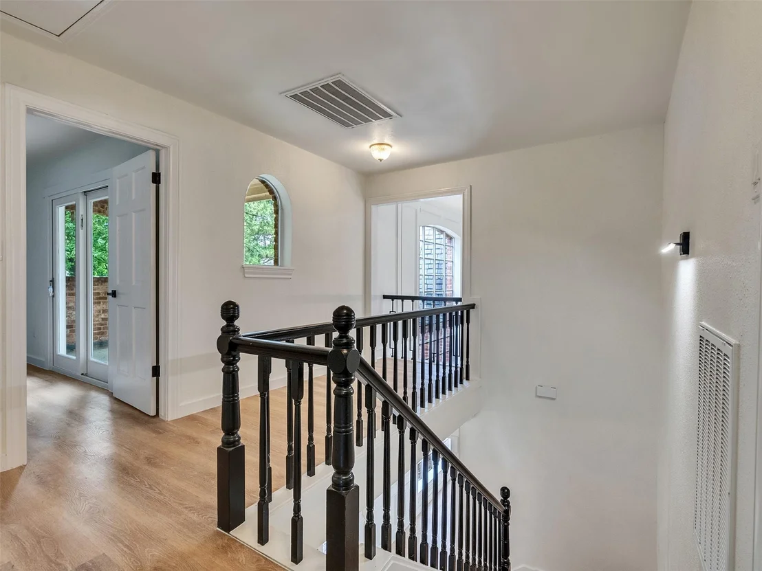 Photo of 8322 Oak Moss Drive