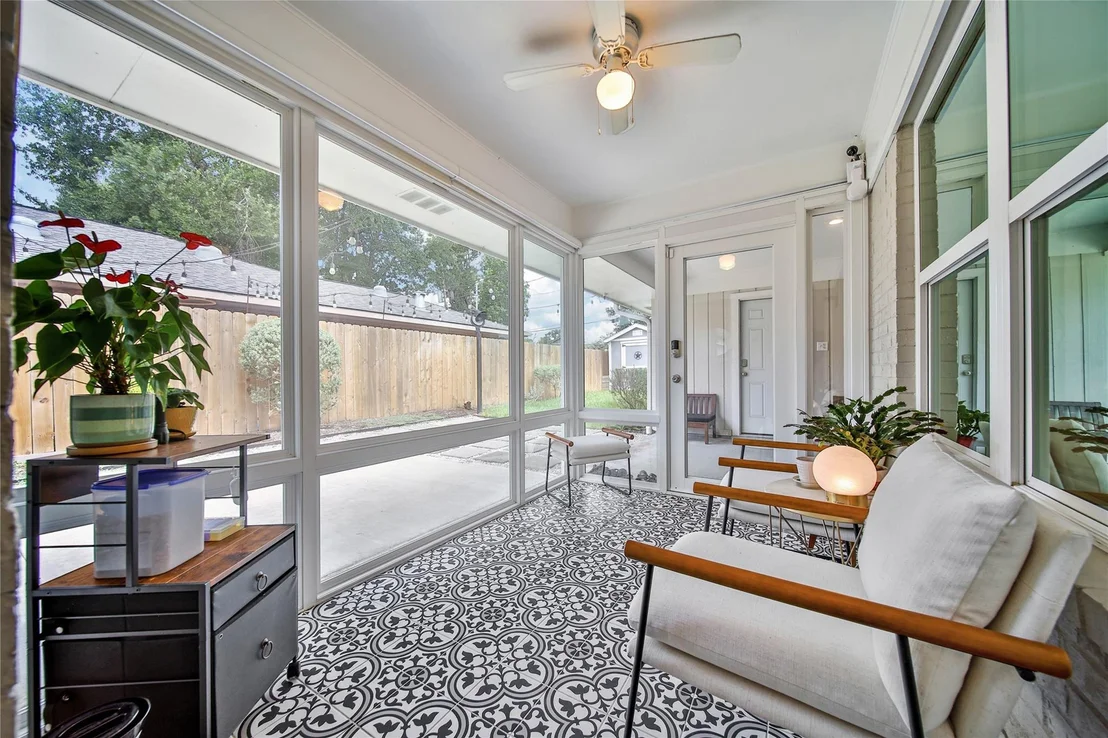 Photo of 1503 W T C Jester Boulevard