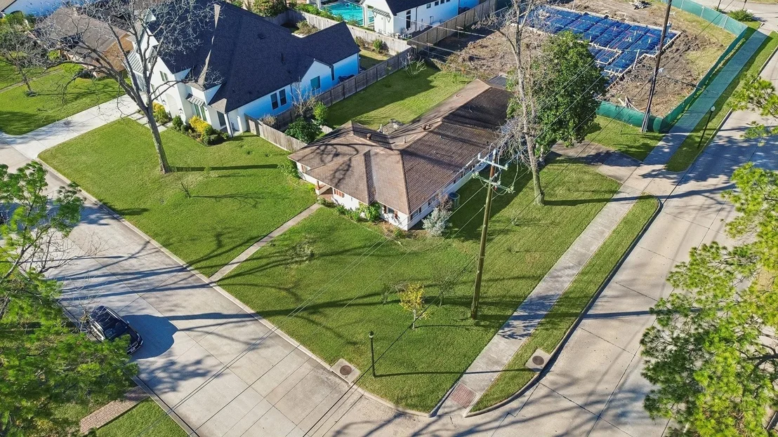 Photo of 8802 Cedarbrake Drive