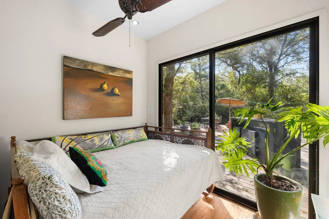 Photo of 1301 Private Road 3591