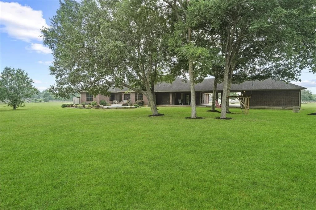Photo of 7522 Fairchild Road