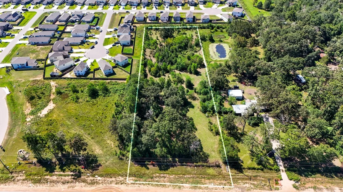 Photo of 17652 Hwy 105 E
