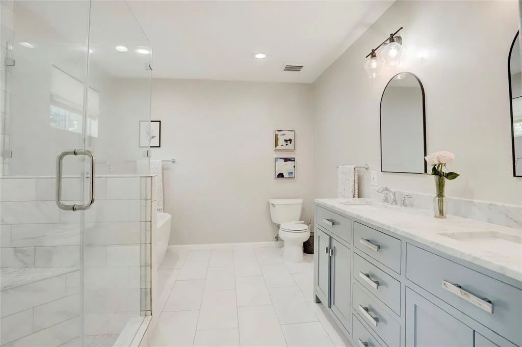 Photo of 834 Saint George Lane