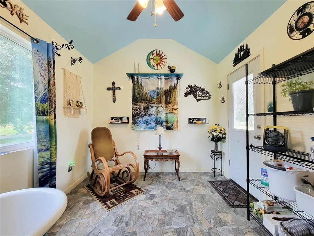 Photo of 20312 Bauer Hockley Road