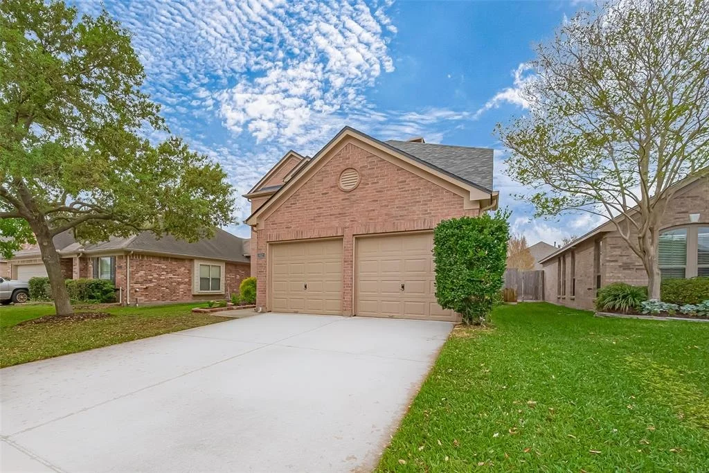 Photo of 18931 Bluestone Hollow Lane