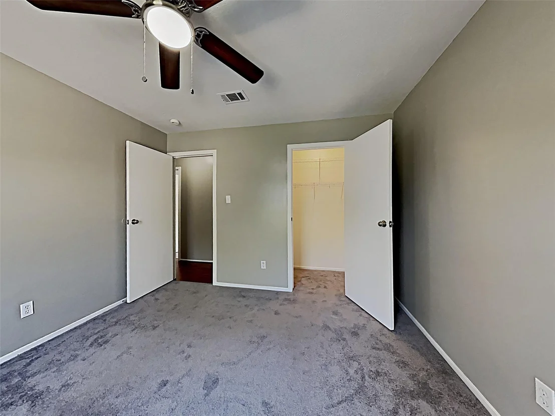 Photo of 2902 Clear Ridge Drive