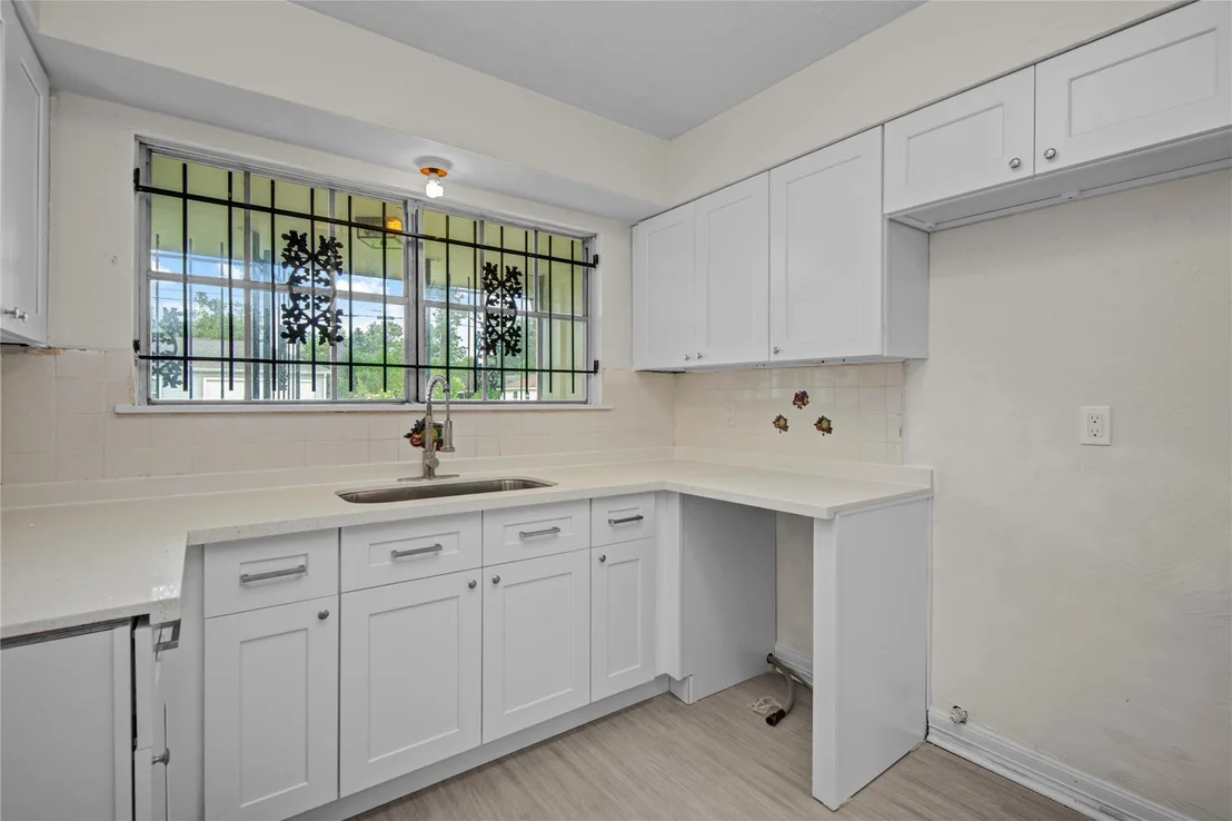 Photo of 7329 Gleason Road