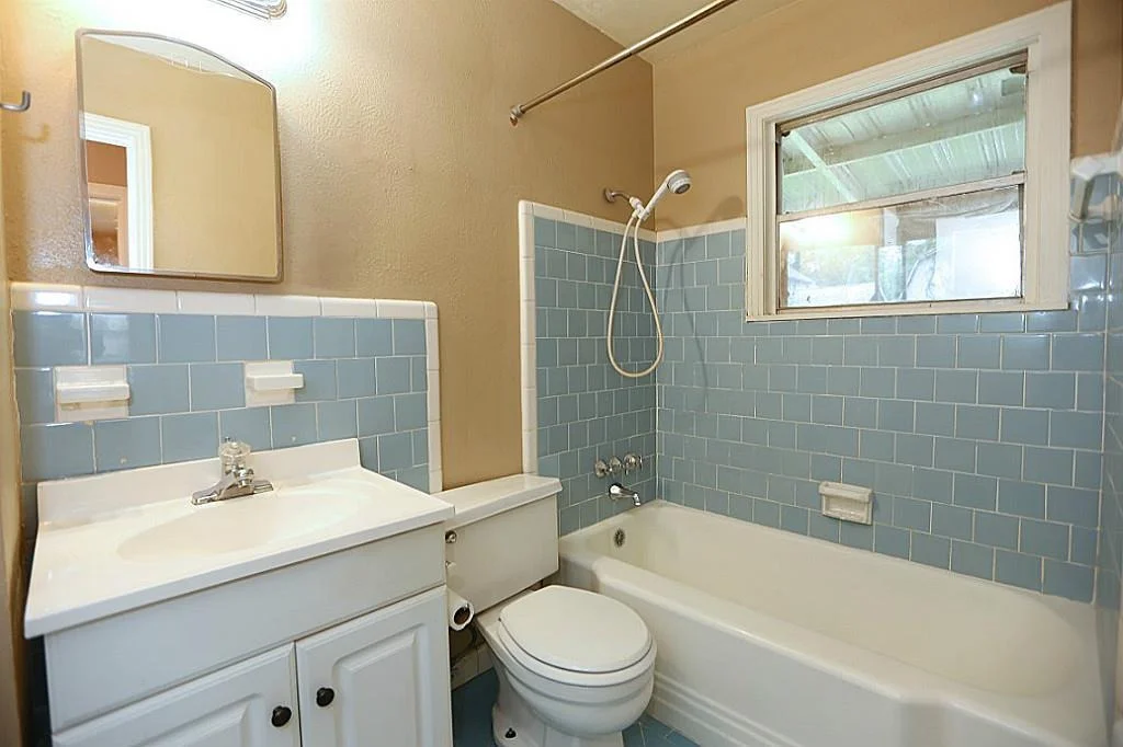 Photo of 1618 Chippendale Road