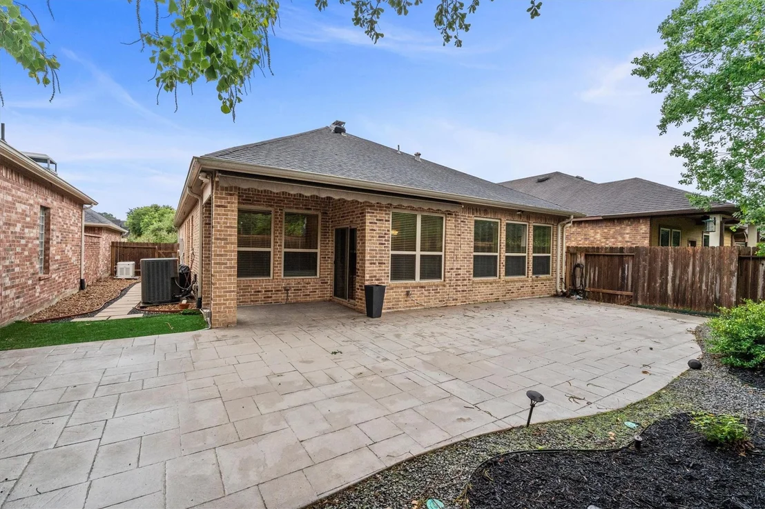 Photo of 8603 Crescent Valley Lane