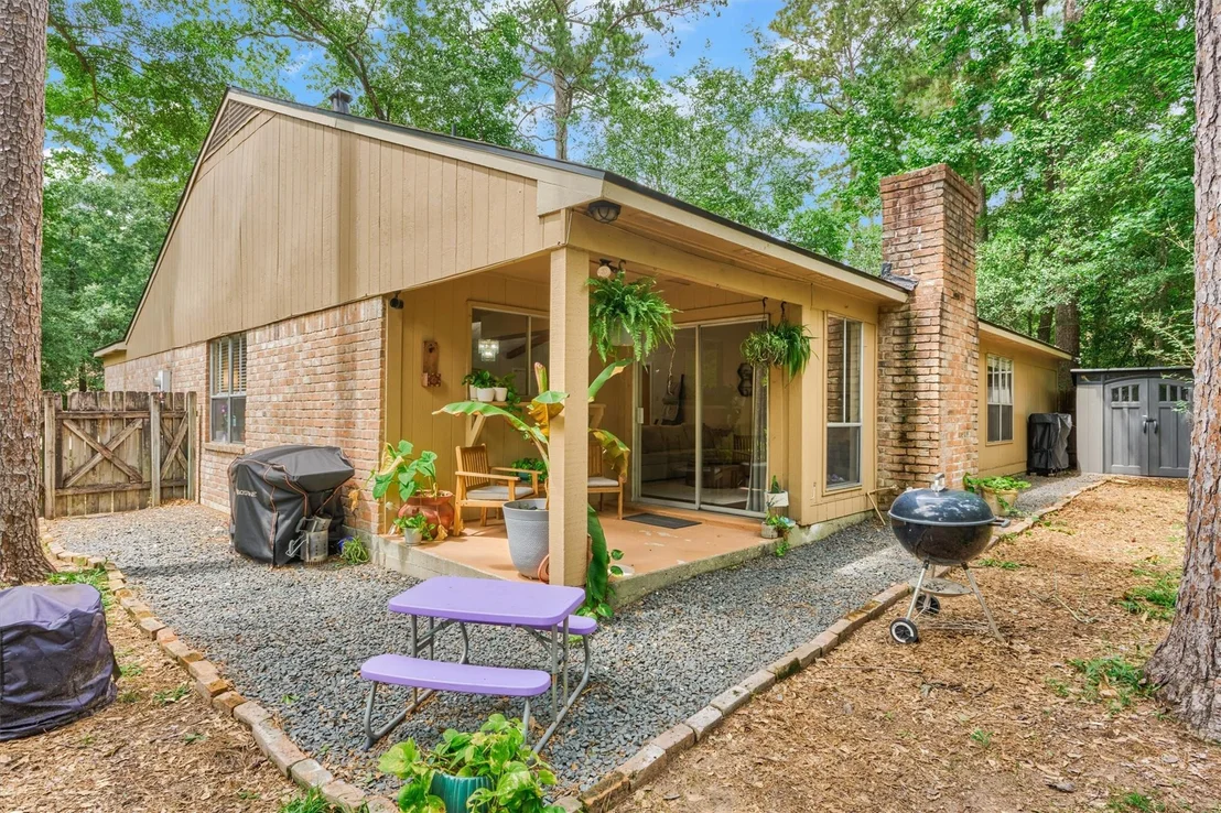 Photo of 2615 Rosewood Place