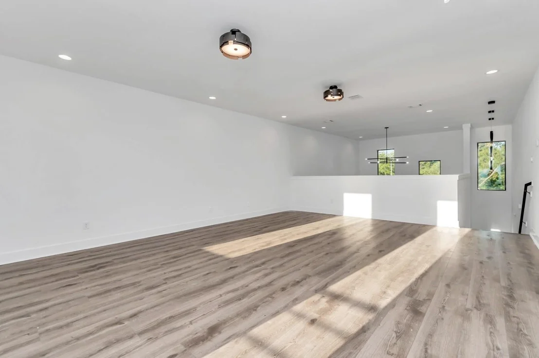 Photo of 5610 Savyon Drive