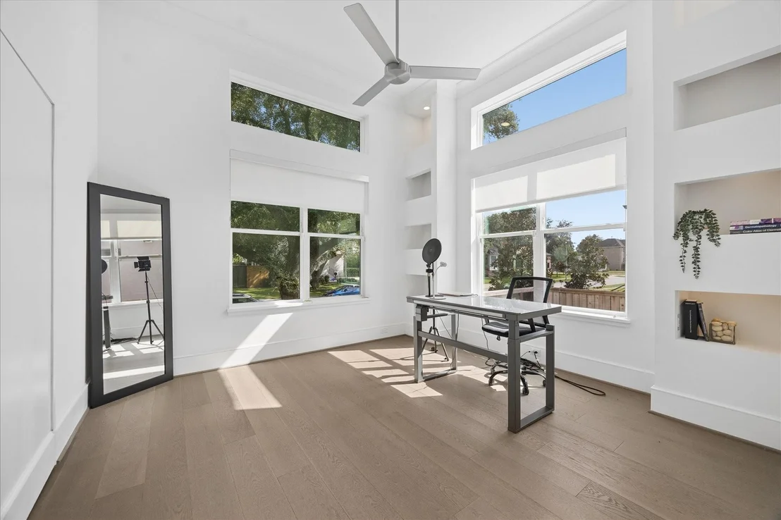 Photo of 4951 Valkeith Drive