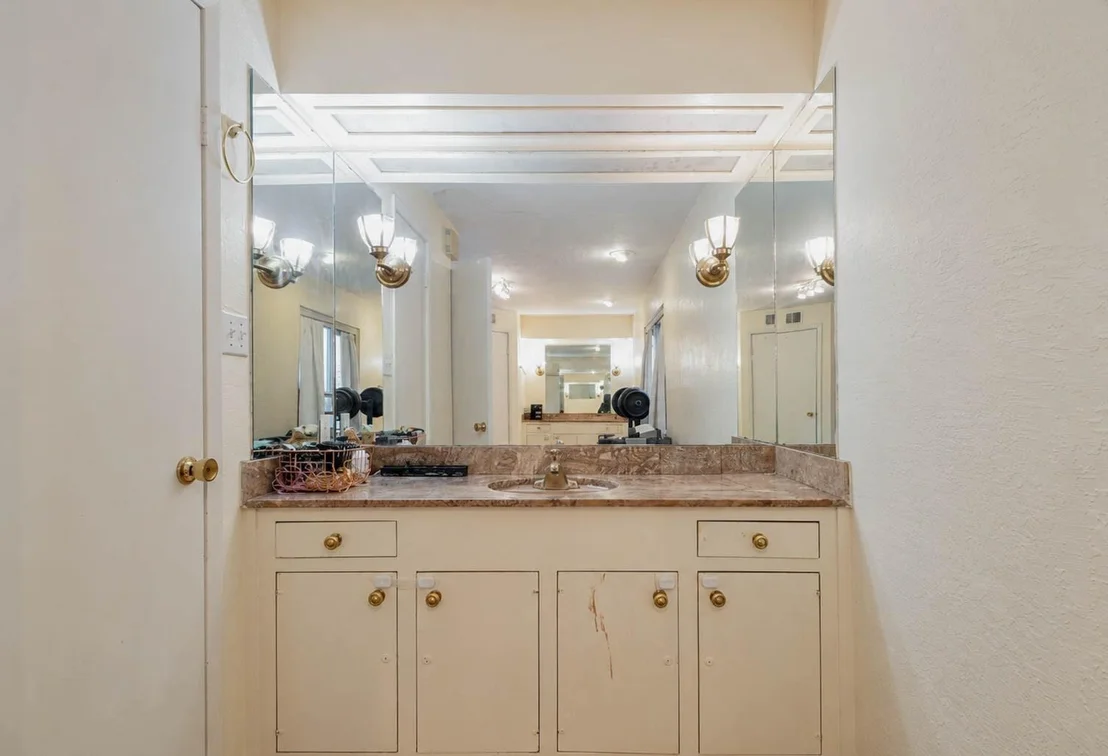 Photo of 601 Westview Terrace Drive