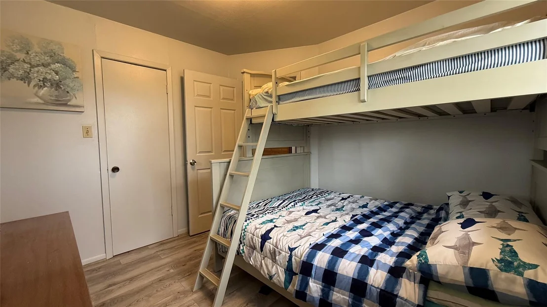 Photo of 215 Weldon