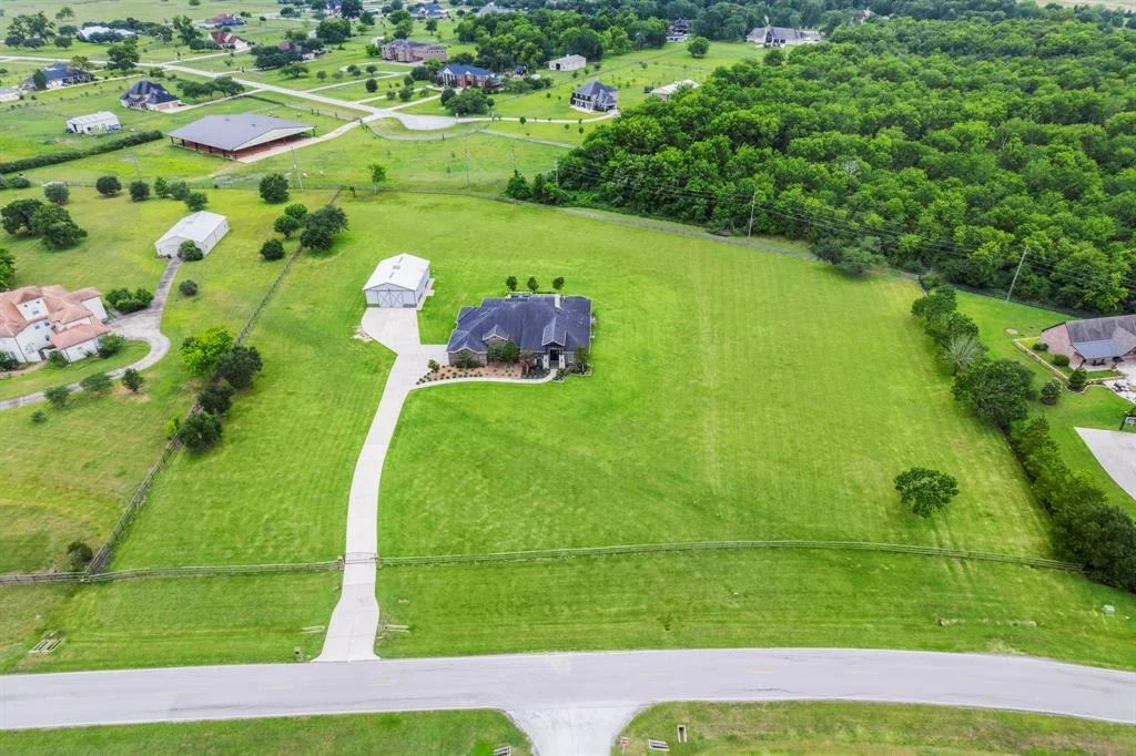 Photo of 2131 Grand River Drive