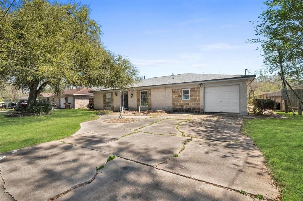 Photo of 5401 Bayou Drive