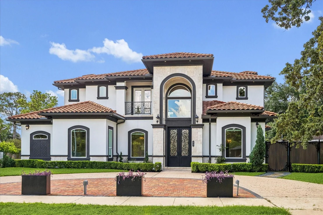 Photo of 9761 Westview Drive
