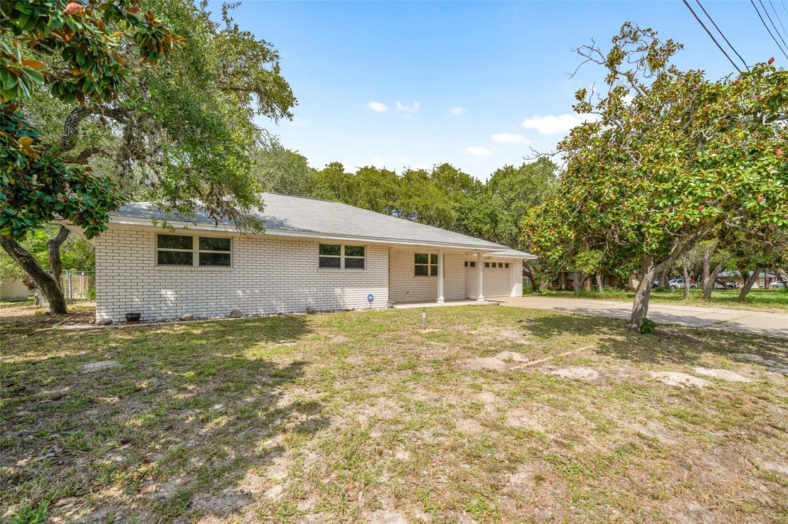 Photo of 2419 Henrietta Place
