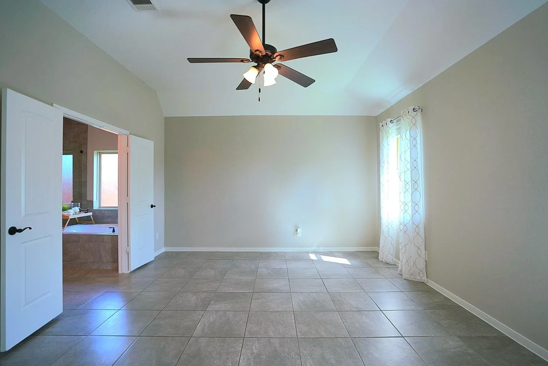 Photo of 704 Shadow Bend