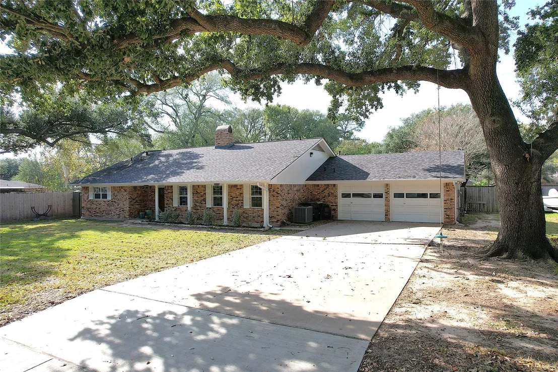 Photo of 2819 Fortuna Drive