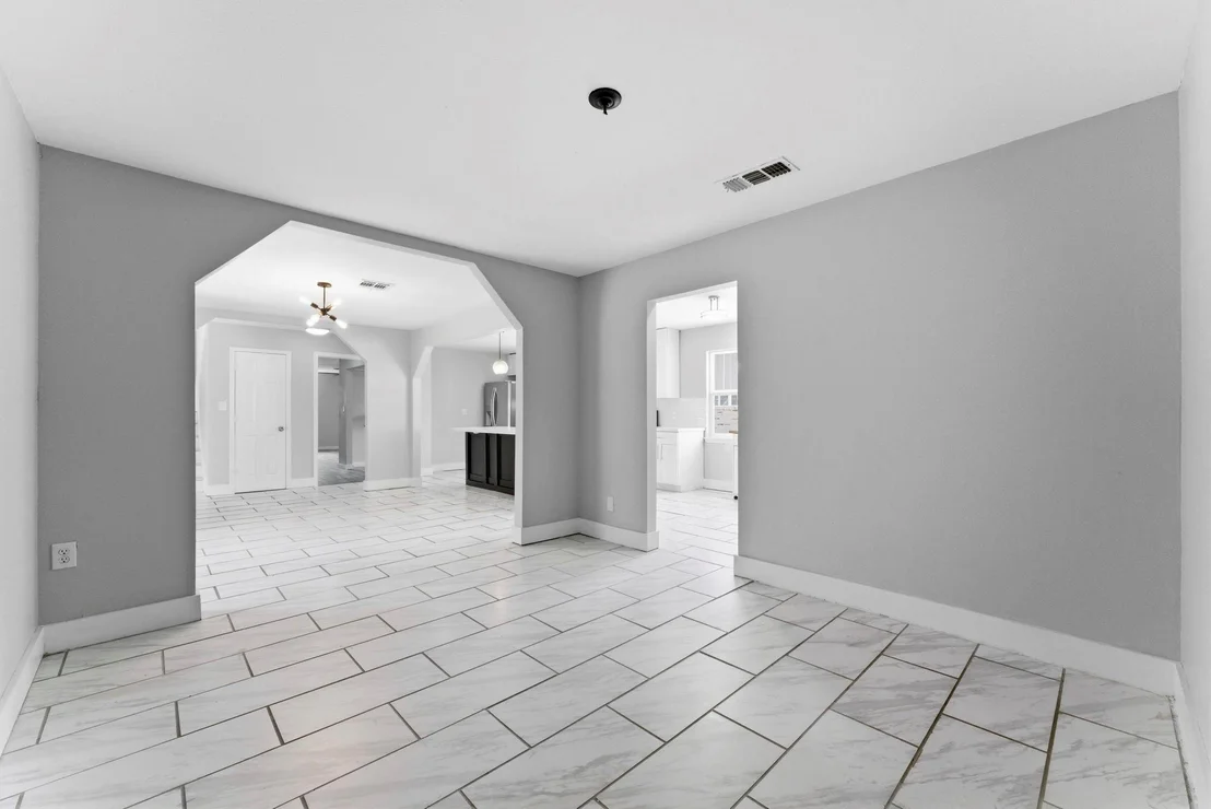 Photo of 206 W North Hill Drive