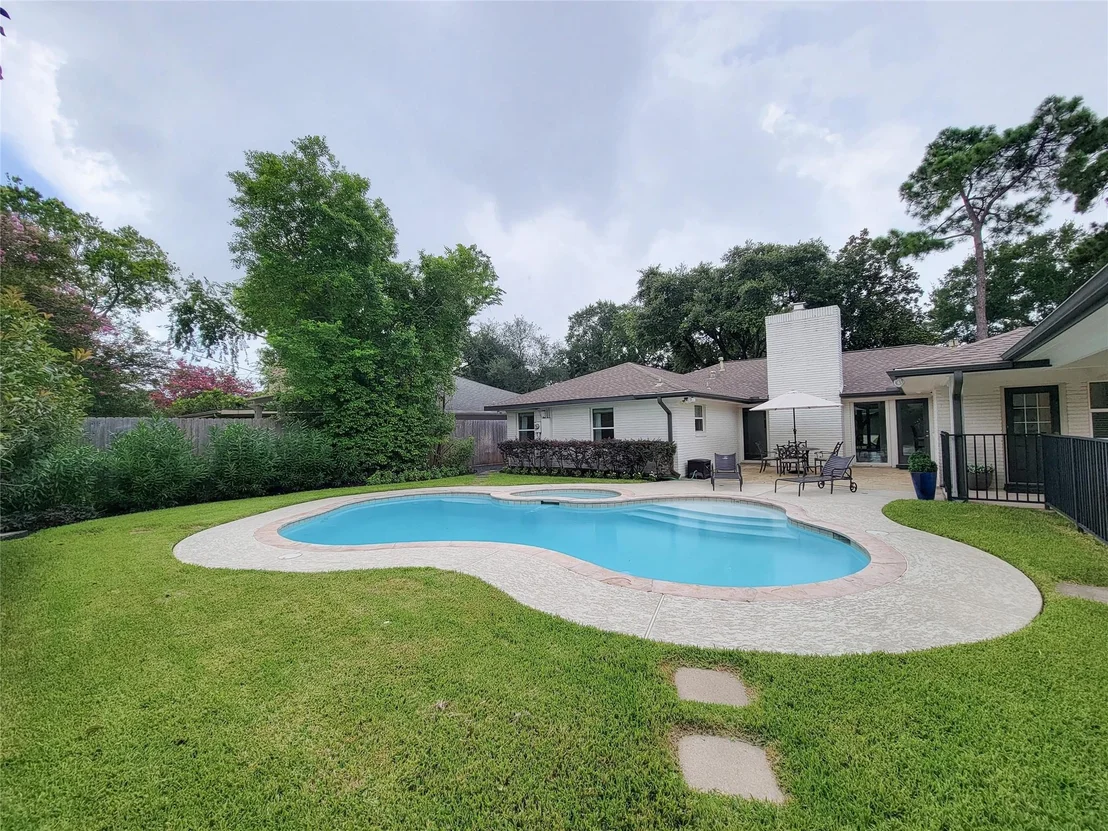 Photo of 4326 Briarbend Drive