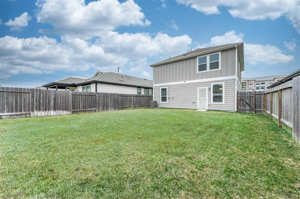 Photo of 6331 Lakeview Haven Drive