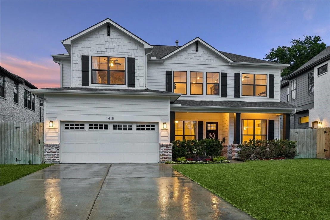 Photo of 1418 Chamboard Lane