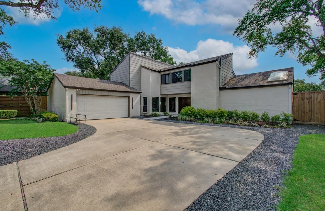 Photo of 1607 Big Lake Drive