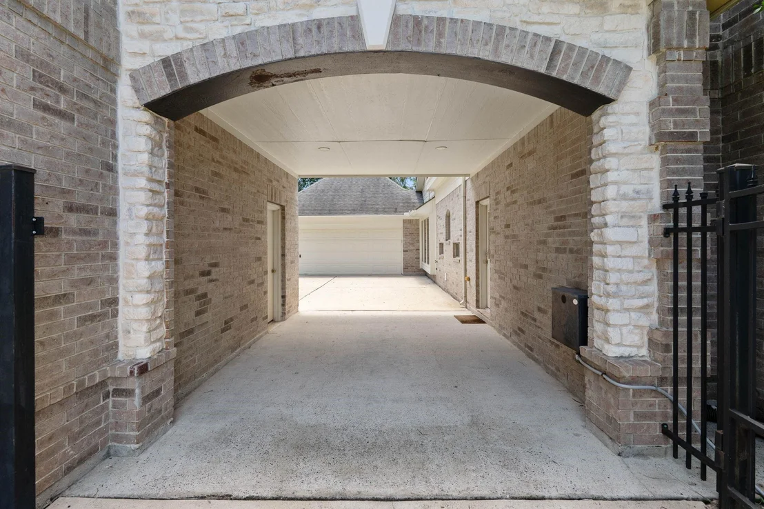 Photo of 9050 Forest Cliff Court