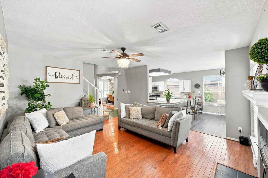 Photo of 10827 Oak Acres Drive