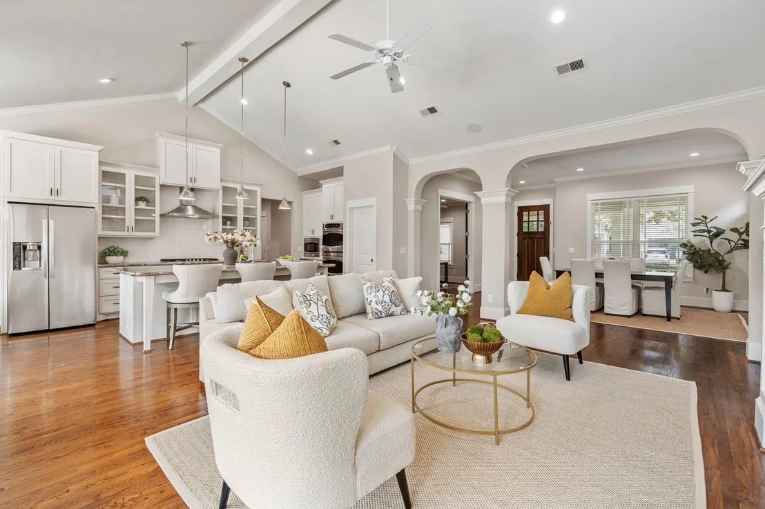 Photo of 1321 Chamboard Lane
