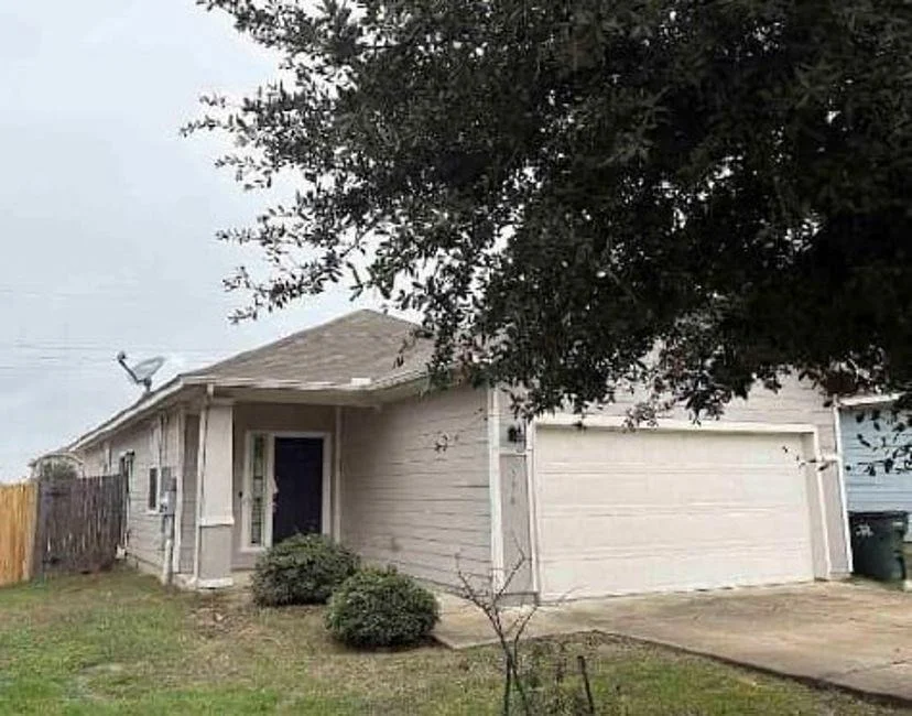 Photo of 374 Triumph Road