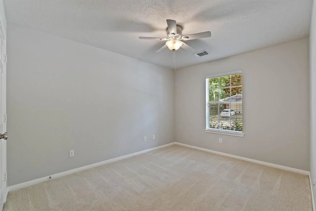 Photo of 42 Windswept Oaks Place