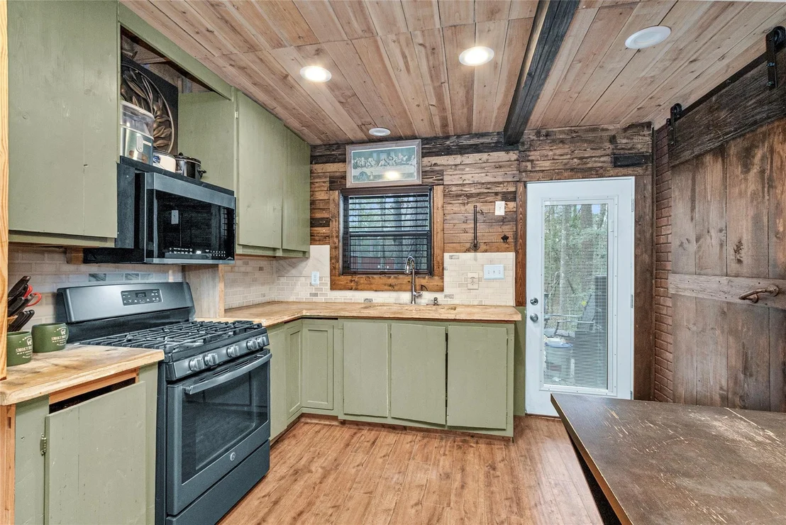 Photo of 7261 Forest Hills Drive