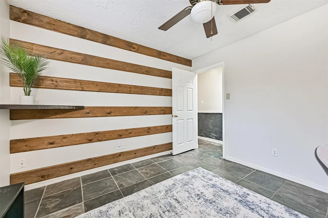 Photo of 910 Evergreen Drive