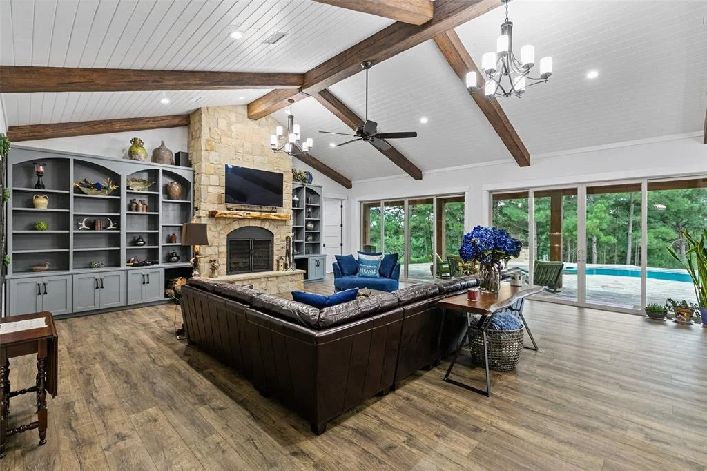 Photo of 815 Valley View Trail